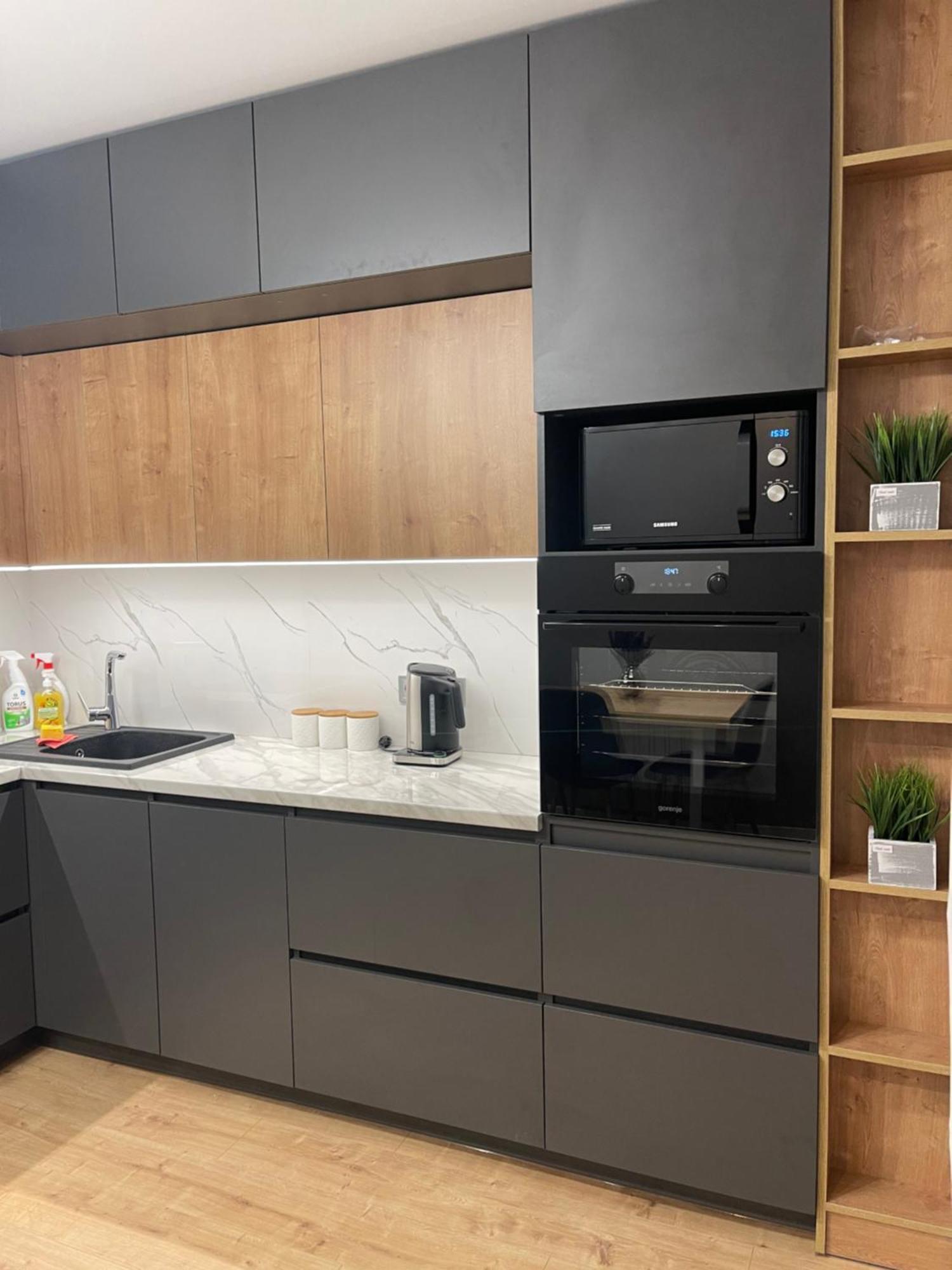 VIP квартира в центре города, новостойка в ЖК Prestige Apаrtments, Ровно Екстериор снимка