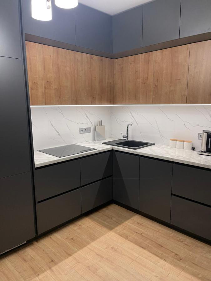 VIP квартира в центре города, новостойка в ЖК Prestige Apаrtments, Ровно Екстериор снимка