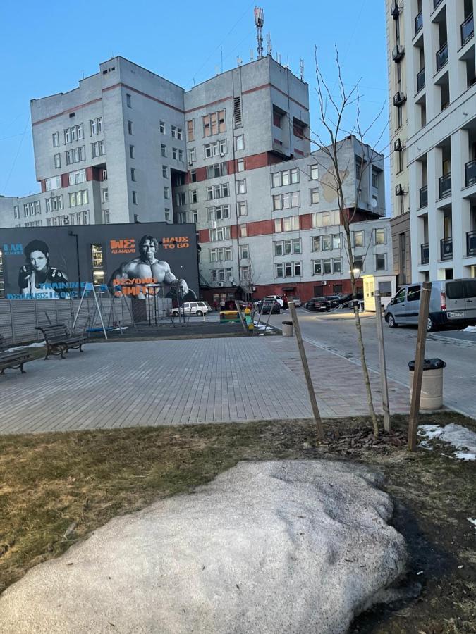 VIP квартира в центре города, новостойка в ЖК Prestige Apаrtments, Ровно Екстериор снимка