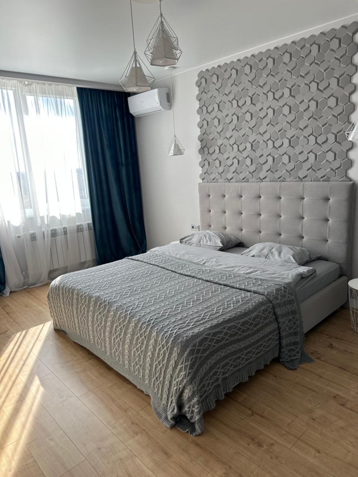 VIP квартира в центре города, новостойка в ЖК Prestige Apаrtments, Ровно Екстериор снимка